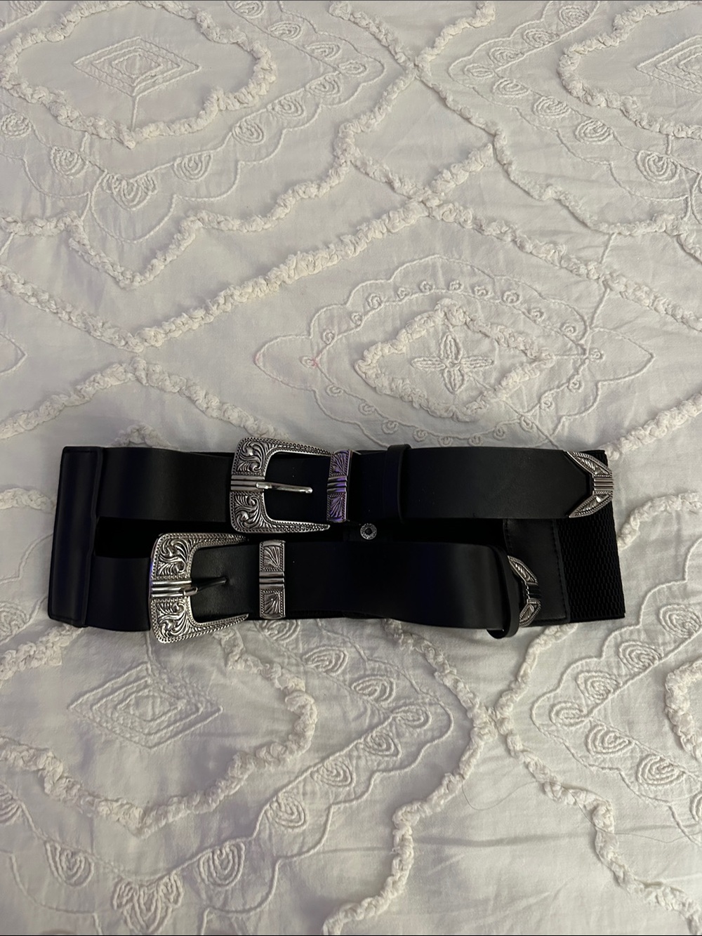 Black Elastic Waist Belt with Decorative Silver-Tone Tips